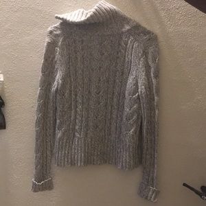 Small Banana Republic zip up sweater